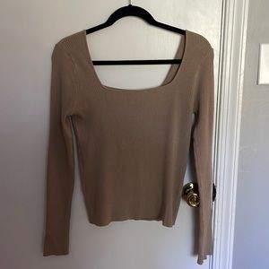 Semi square neck long sleeve